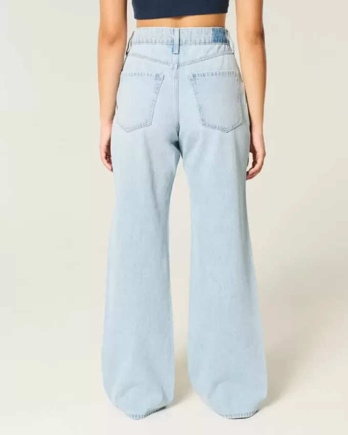 Curvy High-Rise Light Wash Baggy Jeans Curvy High-Rise Light Wash Baggy Jeans
