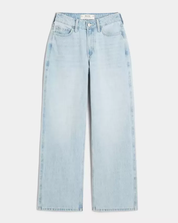 Curvy High-Rise Light Wash Baggy Jeans Curvy High-Rise Light Wash Baggy Jeans