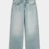 Curvy Low-Rise Light Wash Baggy Jeans