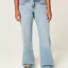 Curvy Low-Rise Medium Wash Baggy Jeans Curvy Low-Rise Medium Wash Baggy Jeans