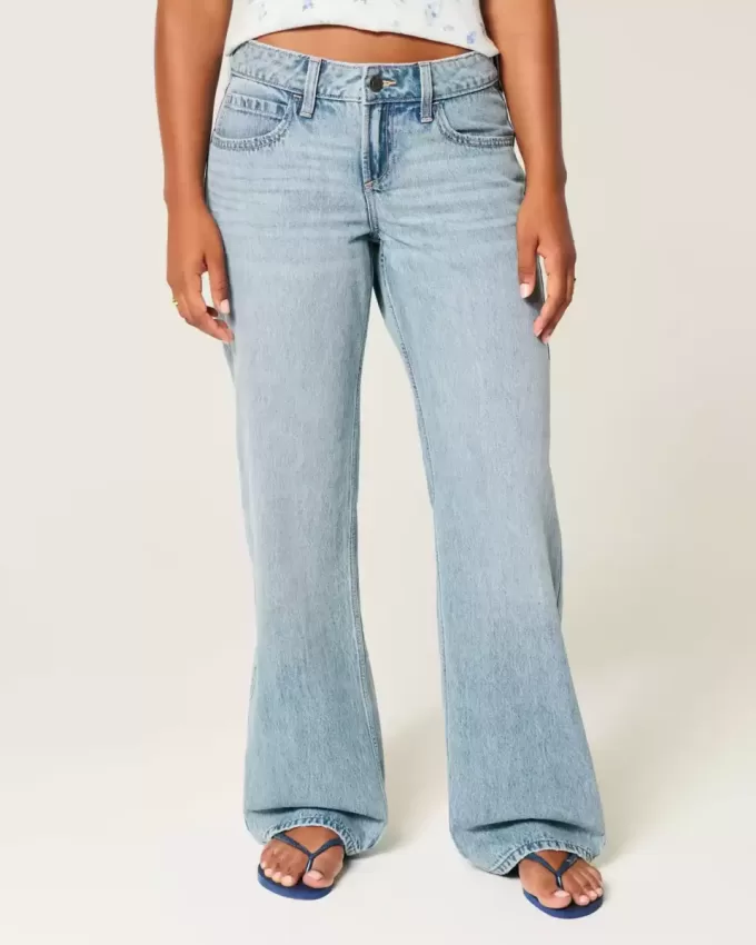 Curvy Low-Rise Medium Wash Baggy Jeans Curvy Low-Rise Medium Wash Baggy Jeans