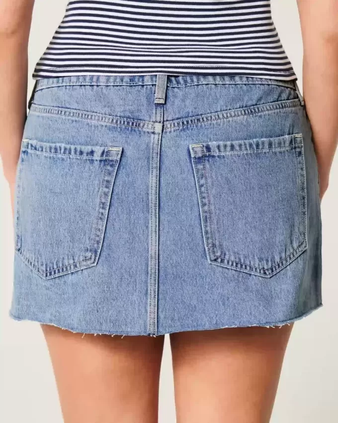 Curvy Low-Rise Medium Wash Denim Mini Skort