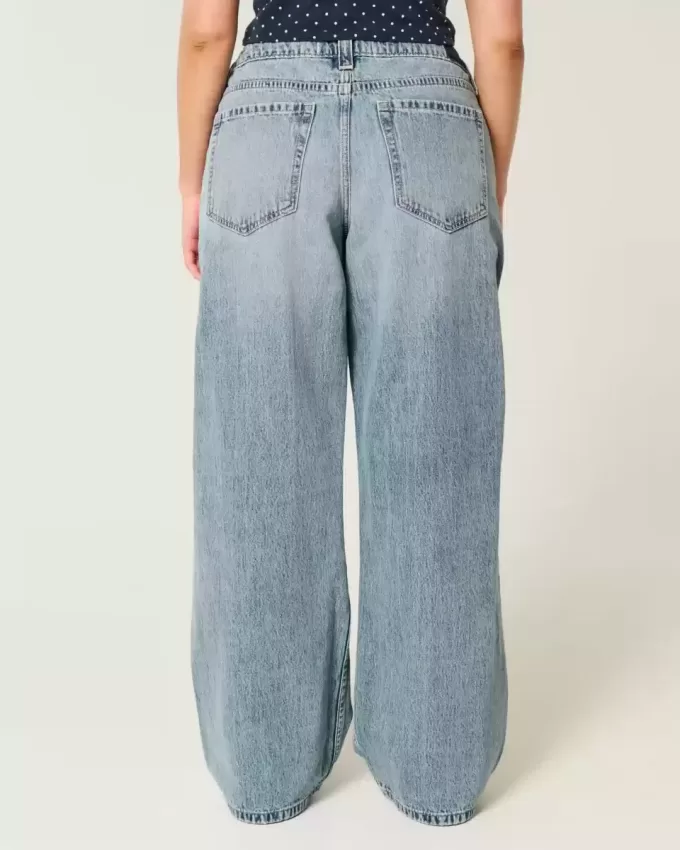 Curvy Low-Rise Ripped Medium Wash Super Baggy Jeans