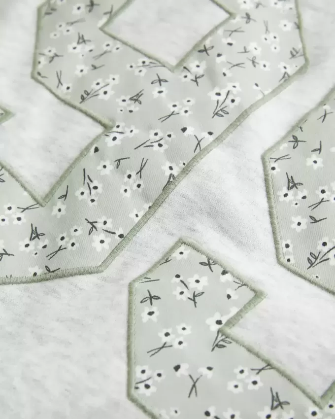 Easy Off-the-Shoulder Number Graphic Crew Sweatshirt Easy Off-the-Shoulder Number Graphic Crew Sweatshirt