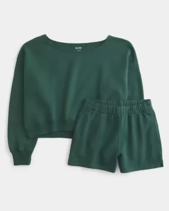 Easy Off-the-Shoulder Sweatshirt & Fleece Shorts Set