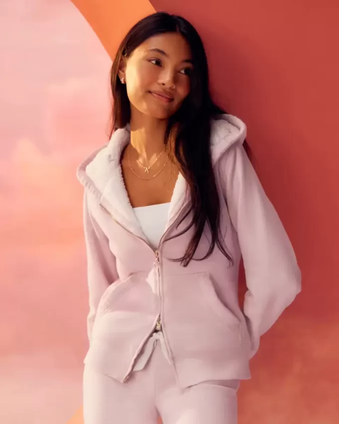 Hollister x Crocs Sherpa-Lined Zip-Up Hoodie Hollister x Crocs Sherpa-Lined Zip-Up Hoodie