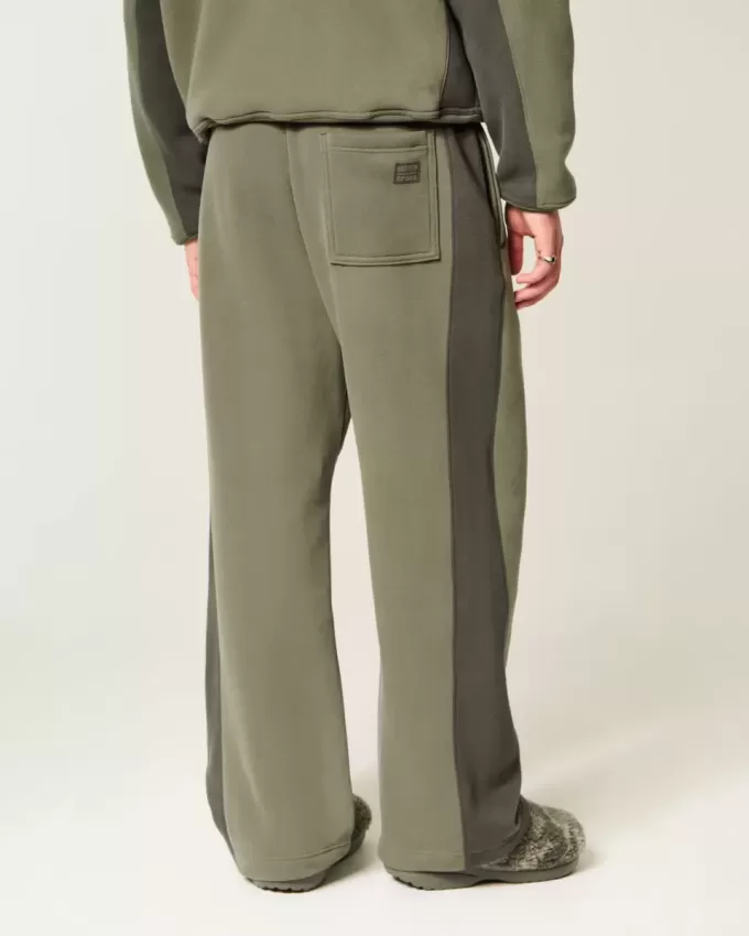 Hollister x Crocs Super Baggy Sweatpants