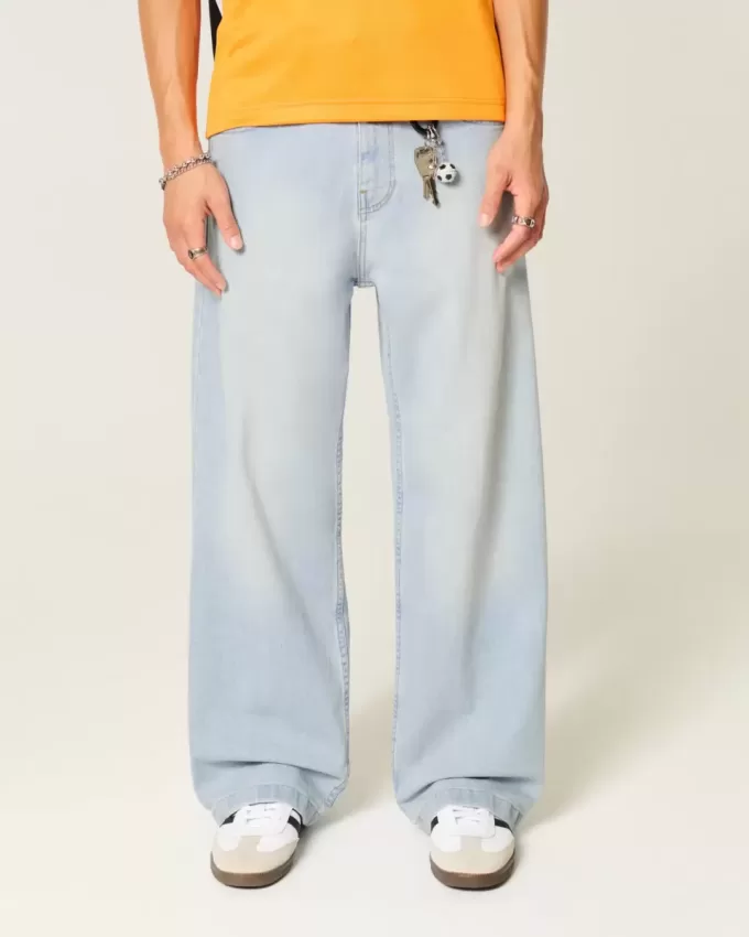 Light Wash Super Baggy Jeans