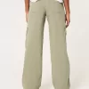 Low-Rise Baggy Cargo Pants