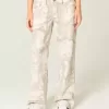 Low-Rise Camo Baggy Jeans