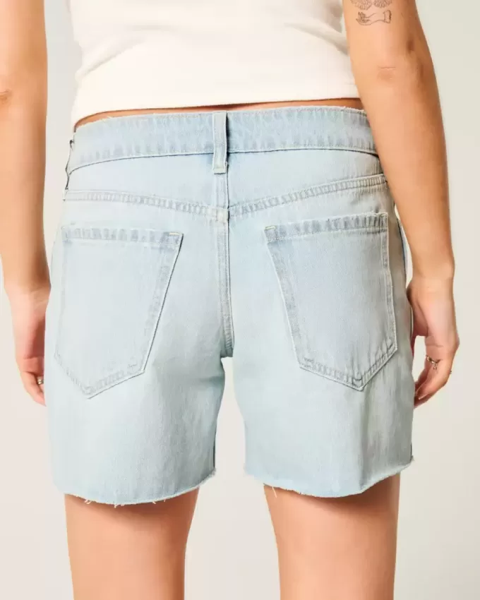 Low-Rise Light Wash Baggy Denim Shorts 5″