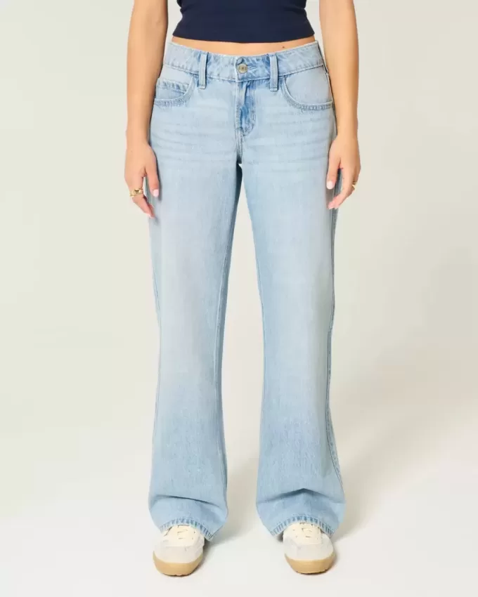 Low-Rise Light Wash Baggy Jeans