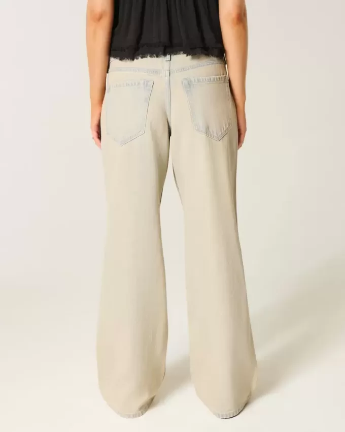 Low-Rise Light Wash Baggy Jeans