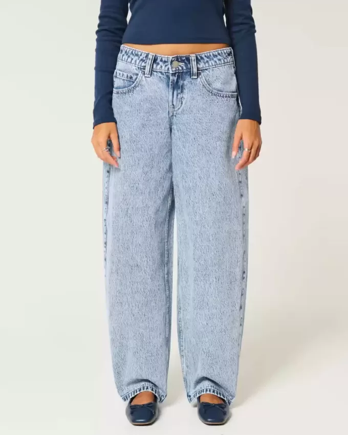 Low-Rise Light Wash Tapered Baggy Jeans