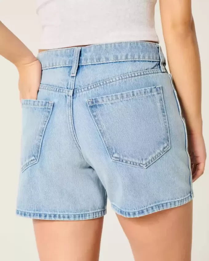 Low-Rise Medium Wash Baggy Denim Shorts 5″