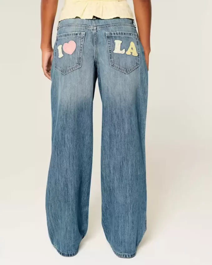 Low-Rise Medium Wash Los Angeles Graphic Baggy Jeans