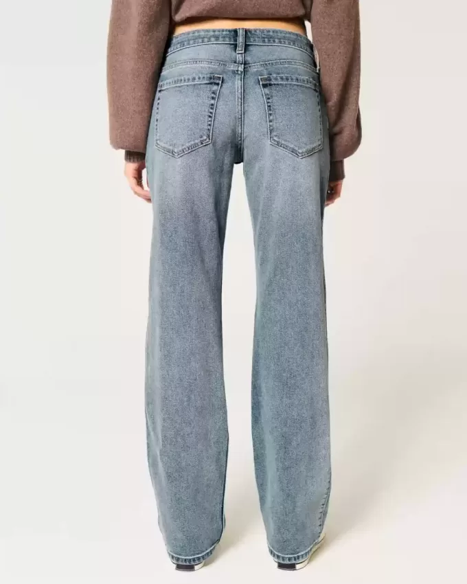 Low-Rise Medium Wash Relaxed Straight Jeans Low-Rise Medium Wash Relaxed Straight Jeans