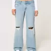 Low-Rise Ripped Light Wash Baggy Jeans