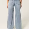 Low-Rise Ripped Light Wash Baggy Jeans