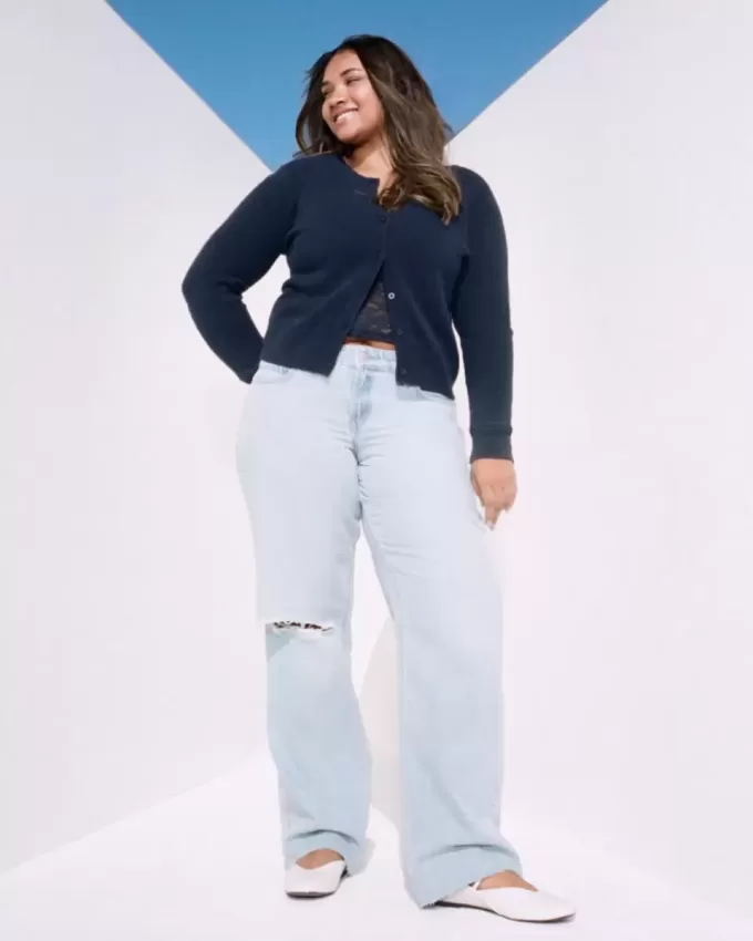 Low-Rise Ripped Light Wash Baggy Jeans