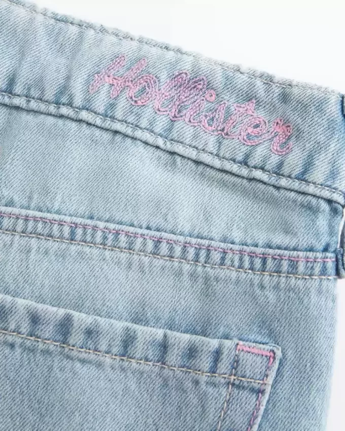 Low-Rise Ripped Light Wash Graphic Baggy Jeans