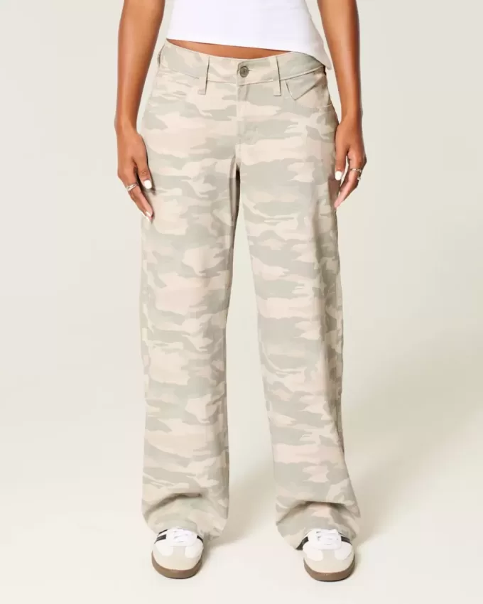 Low-Rise Y2K Camo Baggy Jeans