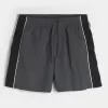 Mid-Thigh Baggy Soccer Shorts Mid-Thigh Baggy Soccer Shorts