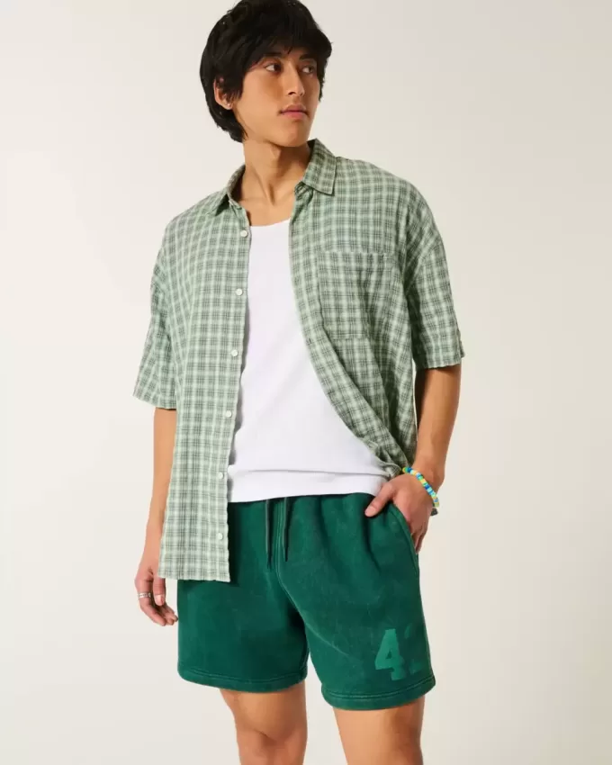 Mid-Thigh Graphic Loose Fleece Shorts