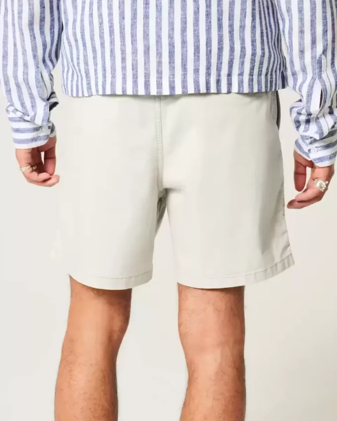 Mid-Thigh Twill Pull-On Shorts