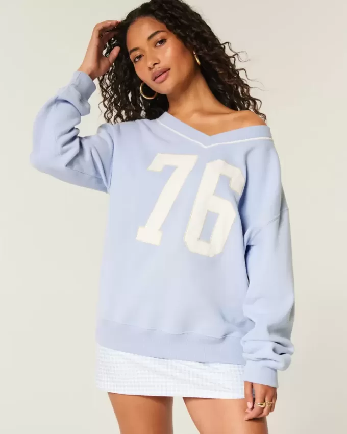 Oversized Number Graphic V-Neck Sweatshirt