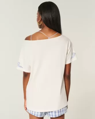 Oversized Off-the-Shoulder Graphic Tee